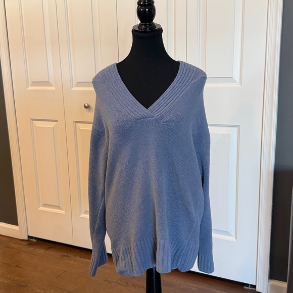 Tranquility by Colorado Clothing V-Neck Sweater in Slate Blue - Picture 8 of 10